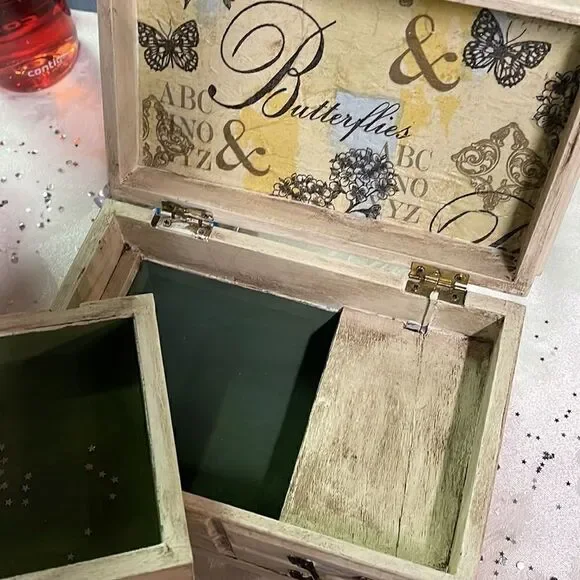 Antiqued Cream Butterfly Musical Box - Picture 3 of 4